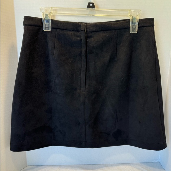 HYFVE, Size Large, Black - Picture 2 of 6